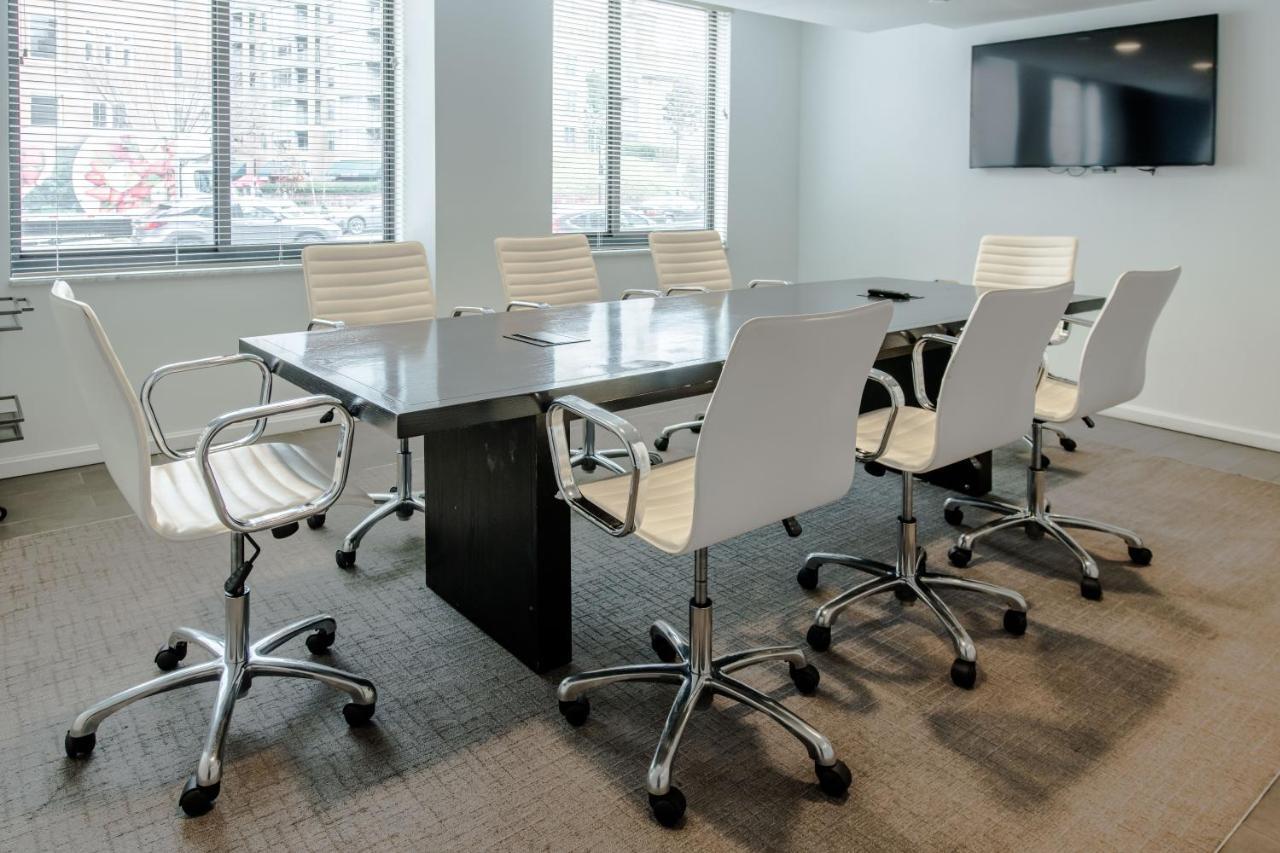 Hotel 2500 Penn, A Placemakr Experience 3*